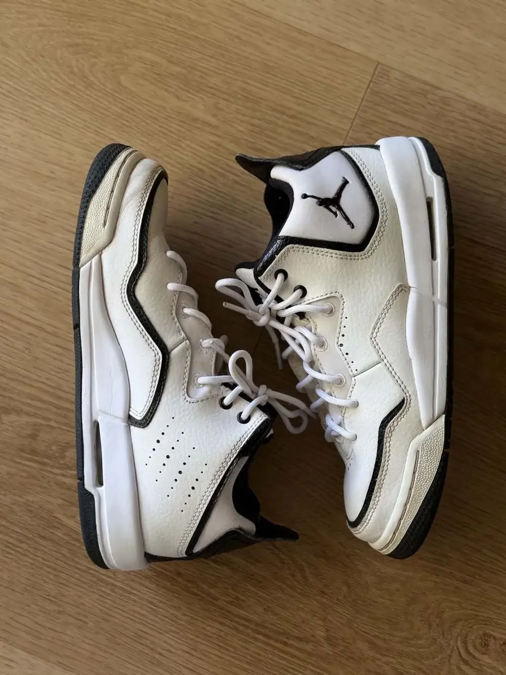 Nike Air Jordan Sneakers Courtside 23 Trainers Basketball White Shoes